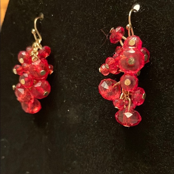 Pink Beaded Cluster Earrings - Picture 3 of 3